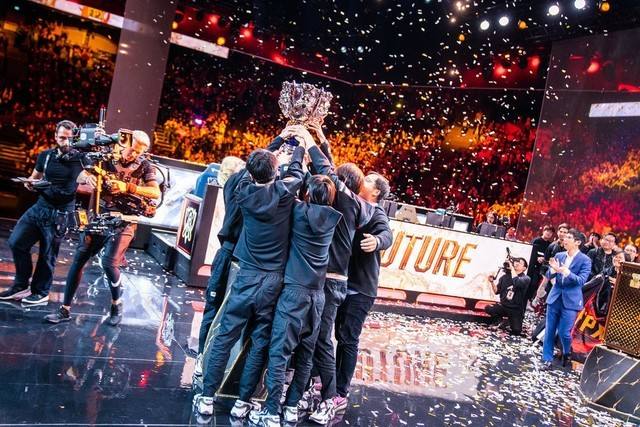 压力山大！S15英雄联盟总决赛选手如何通过独特方式解压？